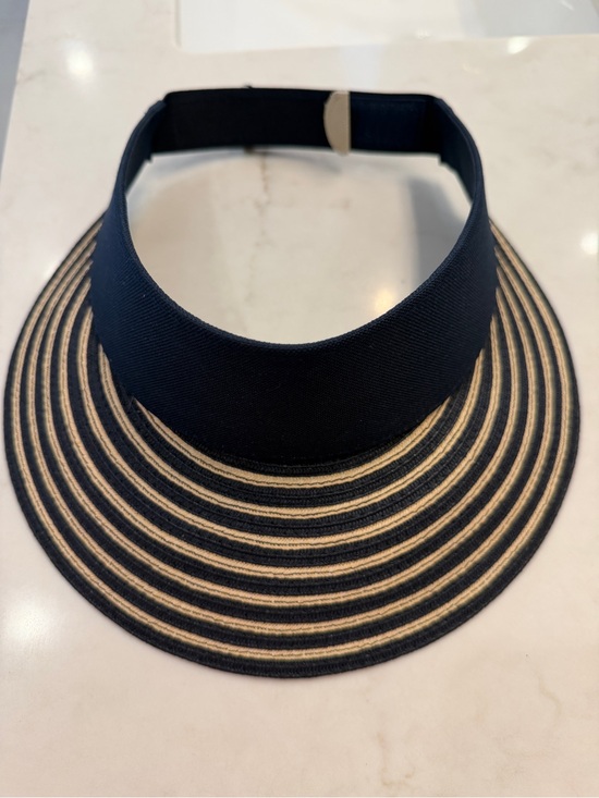 Eric Javits Accessories - Eric Javits Champ Navy and Natural Striped Visor NWOT